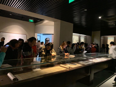 新华·博物馆日报（第269期） 杭州博物馆向社会公开征集抗击新冠肺炎疫情代表性见证物展览服务